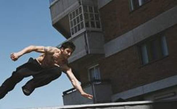 Banlieue 13 District David Belle Parkour wallpaperswiki.com