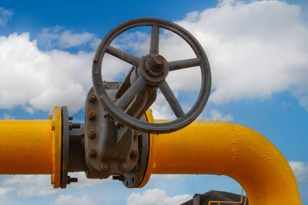 Вашингтон откажется продлевать лицензии на покупку нефти из России и Ирана