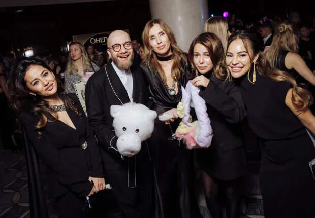 Малика Азимова, Павел Камин, Светлана Бондарчук, Кристина Потупчик, Дарина Алексеева