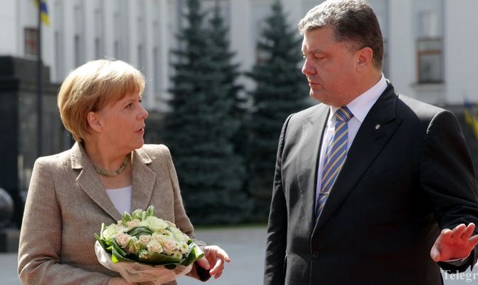В Киеве проходит встреча Порошенко и Меркель