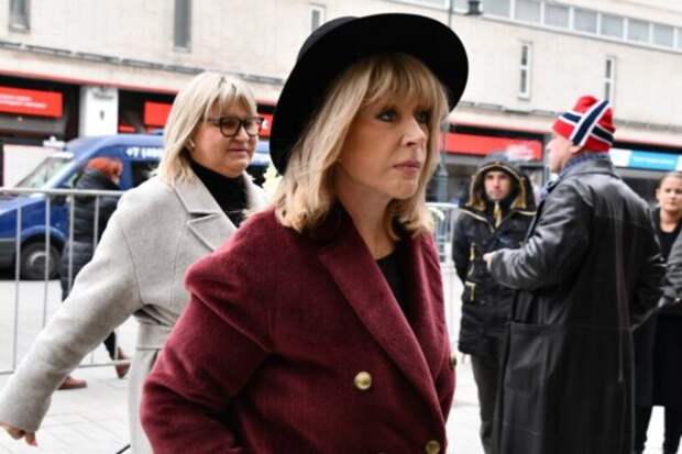 Пугачева собирается приехать в Россию