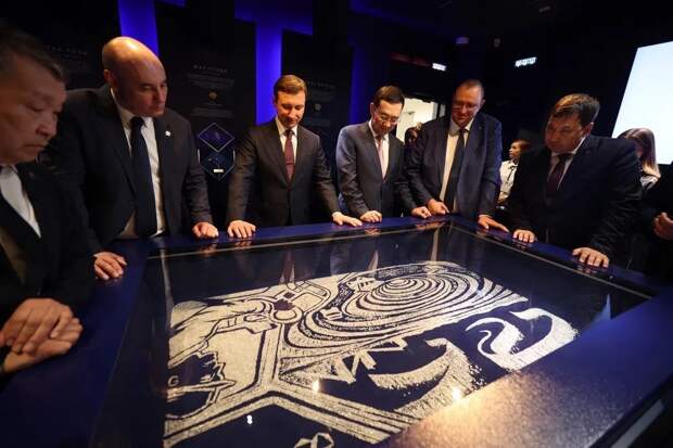 В Мирном торжественно открылся Музей алмаза