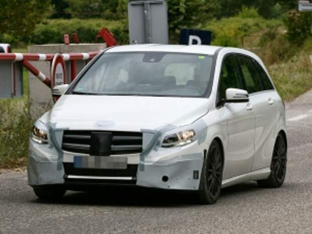 На Парижском автосалоне представят обновленный Mercedes B-Class