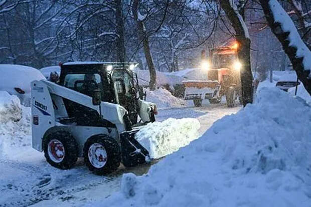 Прокуратура Москвы поставила на контроль очистку города от снега