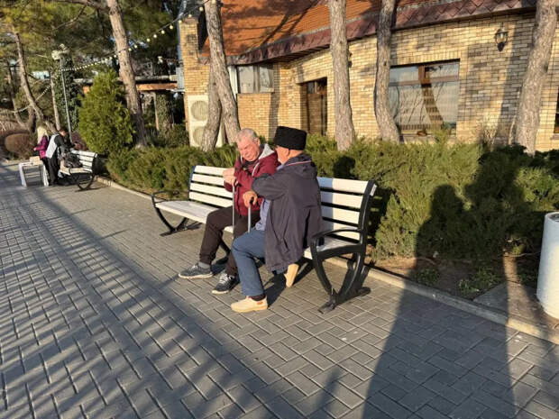 Пенсия не придет с 1 мая: С 1 мая Соцфонд получил право «замораживать» выплаты без предупреждения