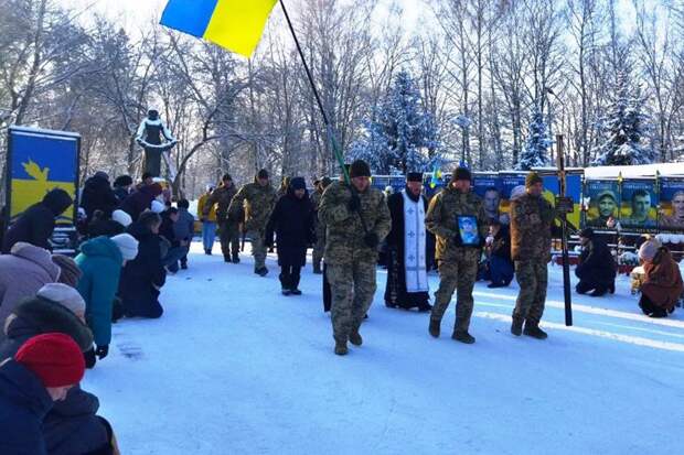 На Украине опубликовано рекордное число некрологов бойцов ВСУ с 2022 года