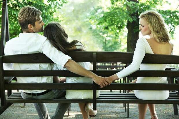 https://images11.cosmopolitan.ru/upload/img_cache/472/4729b44500e14d4134e5184d3144f7dc_ce_3700x2466x0x0_cropped_666x444.jpeg