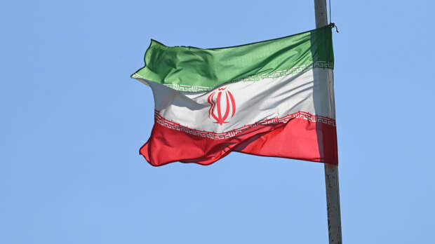 Путин выступил против внешнего вмешательства в Иране