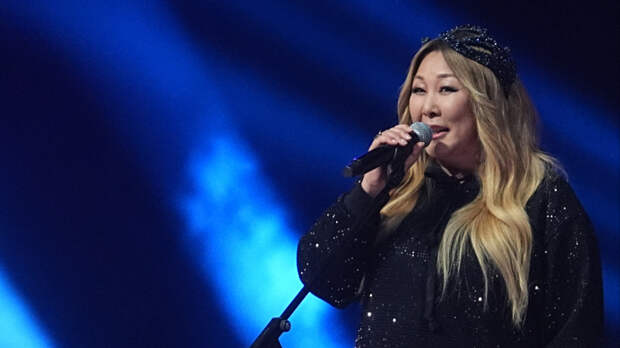 «Вгоняют канюли в живот»: Анита Цой про похудение