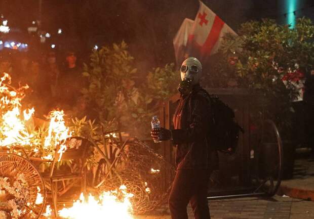 В граничащей с Россией стране рассказали о пяти попытках революции