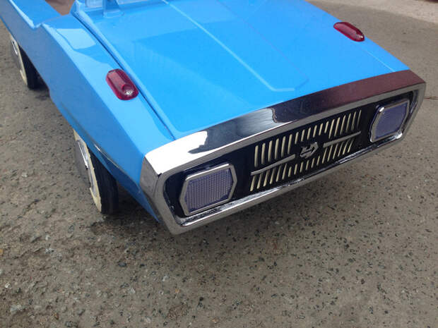 Вторая жизнь педальной машины "Радуга" игрушки, реставрация, drive2, радуга, длиннопост