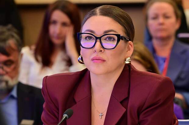 Дубцову обвинили в написании песен с помощью ИИ