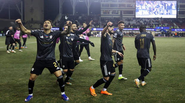 Пока «Ливерпуль» и «Ньюкасл» феерили, а «Барселона» куражилась: «Карабах» сенсационно вырвал победу у «Айнтрахта» в ЛЧ