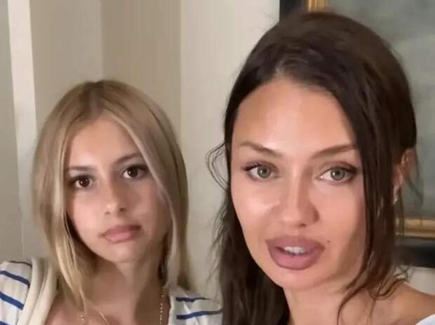 Дочь Виктории Бони набросилась на критикующих целлюлит: «Уроды, толстые старики»