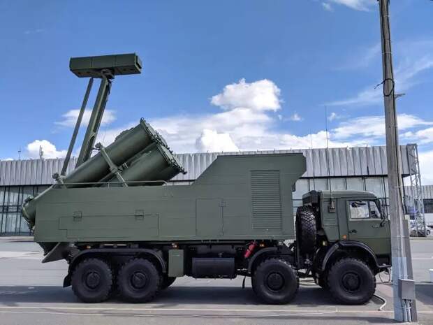 Несколько лет назад российская оборонная промышленность представила перспективный береговой ракетный комплекс под названием «Рубеж-МЭ».-2