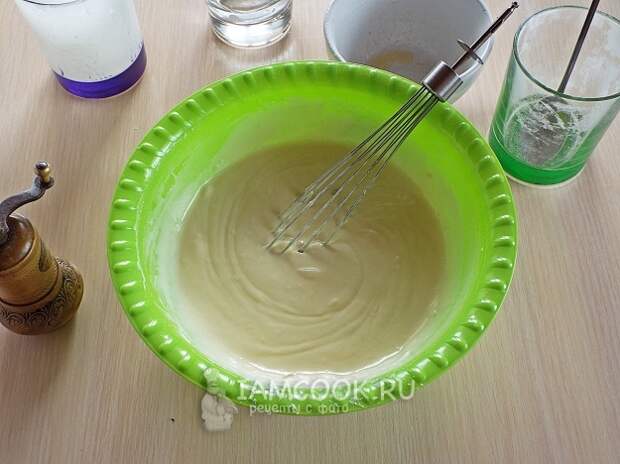 Размешать тесто