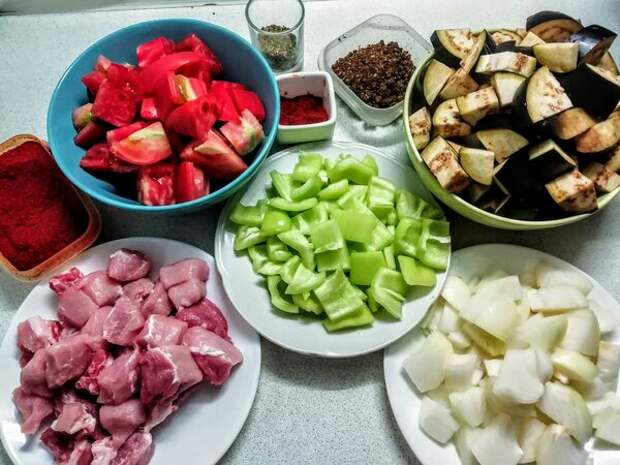 Мясо с овощами по-грузински. Пошаговый рецепт. Фото автора/Дзен канал "Вилка.Ложка.Палочки" (https://zen.yandex.ru/kaleidoscope ) 