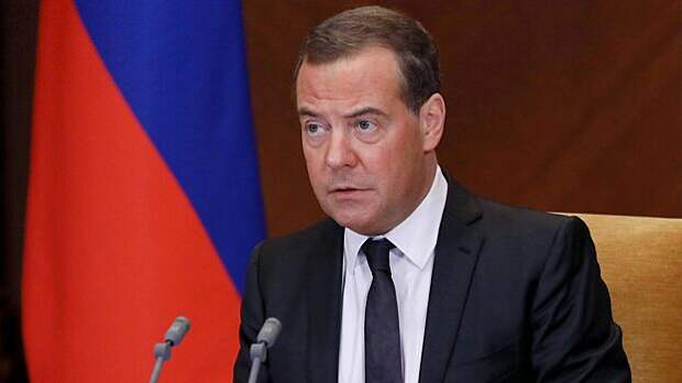 Медведев отреагировал на высказывания Байдена о пути США к прогрессу