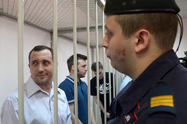 Фигуранты «болотного дела» получили от условного до 3,5 лет колонии Фигуранты «болотного дела» получили от условного до 3,5 лет колонии