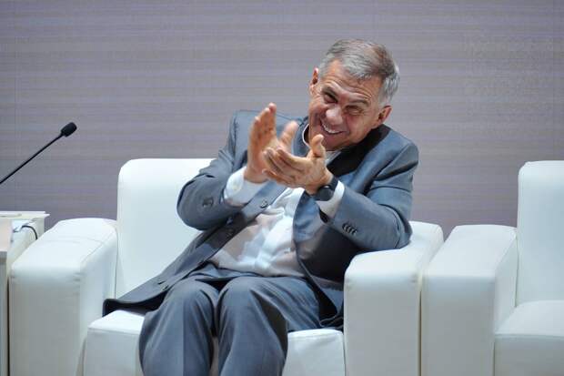 Минниханов поздравил «Динамо-Ак Барс» с победой в Кубке России по хоккею на траве