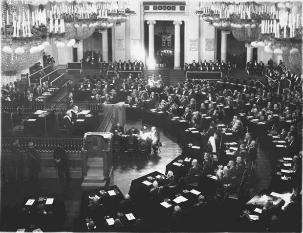 В петербургский филармонии откроется выставка к 120-летию работы Госсовета в Дворянском собрании