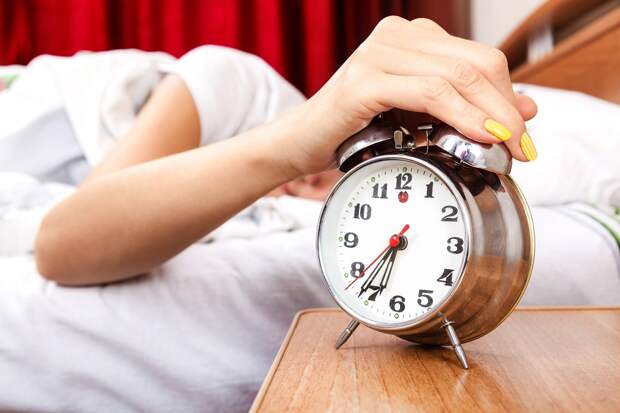 Почему нельзя переставлять время на будильнике