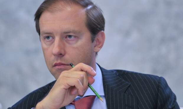 Мантуров попросил Медведева заступиться за мелкую торговлю
