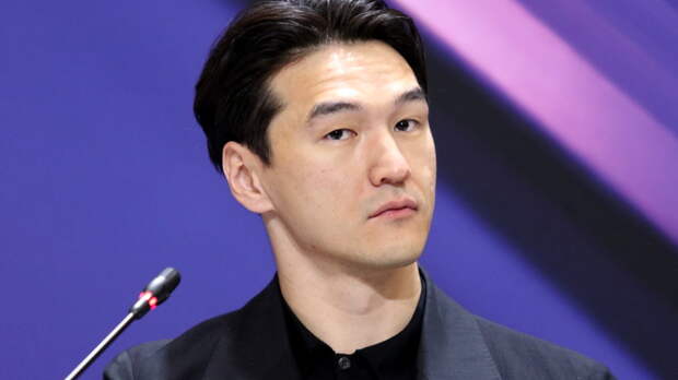 Самолёт с комиком Сабуровым вылетел в Алматы