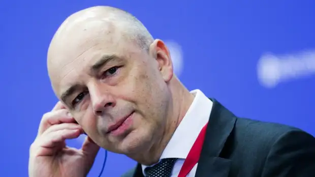 Силуанов сообщил о планах по сокращению вложений средств ФНБ в доллары