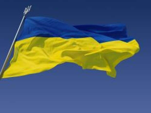 Севастополь: активисты с флагами Украины