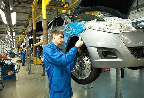 Utro.UA - Фото - ЗАЗ начал выпуск нового бюджетного авто Forza