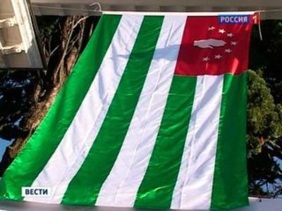 Явка избирателей на выборах президента Абхазии уже составила 44% Явка избирателей на выборах президента Абхазии уже составила 44%