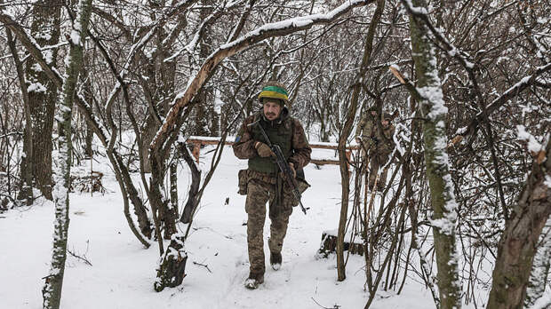 РИА Новости: в Киеве пьяные военные ВСУ протаранили автомобиль, погибла женщина