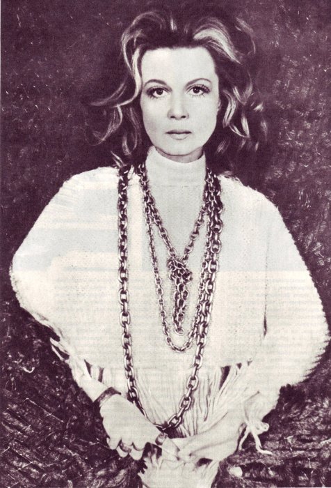 О чём молчит Алла Демидова