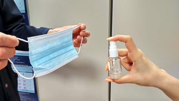 Пермские ученые повысили защитные свойства медицинских масок с помощью пихтового масла