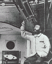 http://menteocupada.com/images/Camille-Flammarion-with-a-telescope.gif