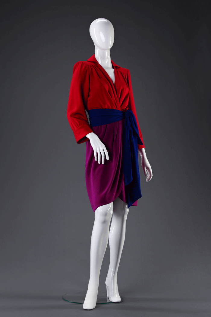 Yves Saint Laurent (платье из коллекции Александра Васильева) Yves Saint Laurent (платье из коллекции Александра Васильева)